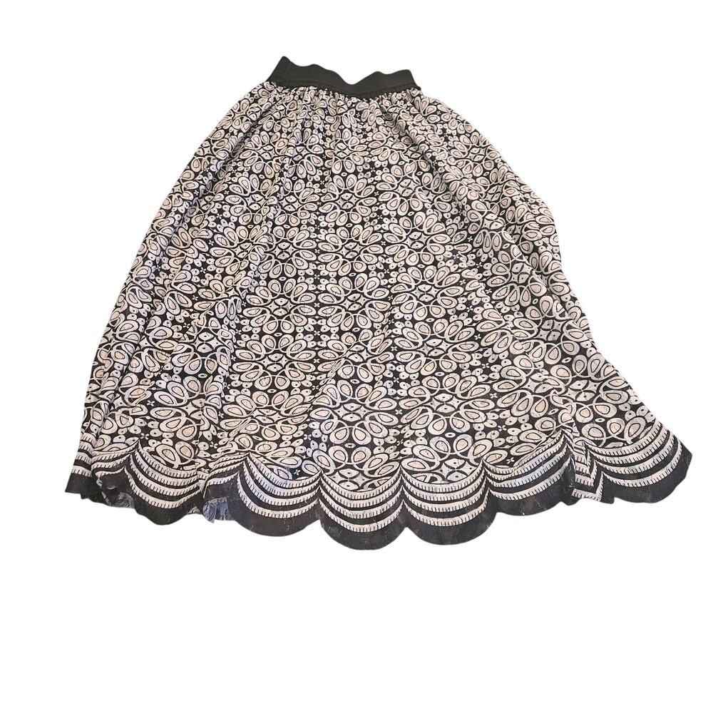 Patterned Maxi Skirt XS Black White Scalloped Hem Elastic Waist Boho